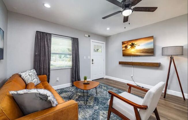 Beautiful 3 Bedroom Largo Home with Large Yard - Great Location!
