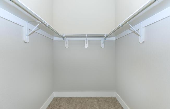 2 beds, 2 baths, 1,368 sqft, $2,567