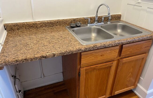 Studio, 1 bath, 600 sqft, $1,099, Unit 1299204