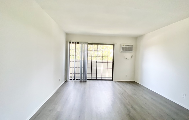 5105 Inglewood Blvd