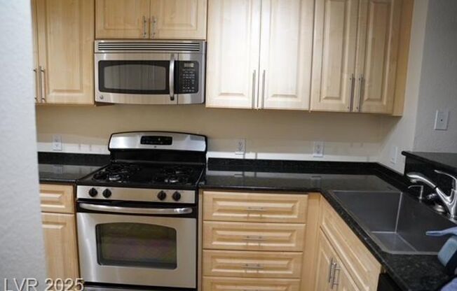 260 E Flamingo Road, Unit 106