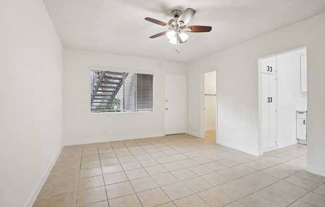 Studio, 1 bath, 377 sqft, $1,495, Unit #115