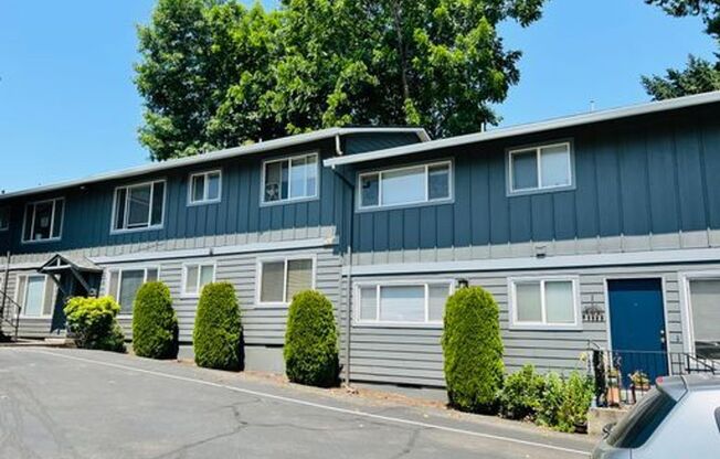 #158-1415 SE Cora St