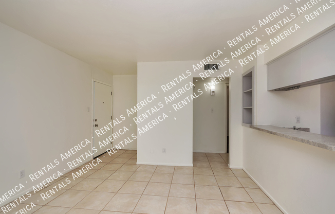 1600 N Wilmot Rd
