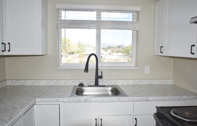 2 beds, 1 bath, 775 sqft, $1,395, Unit 445-27