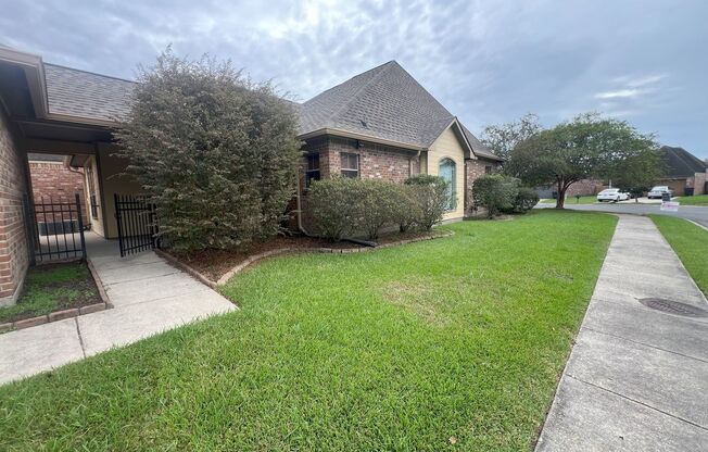 3 bedroom, 2 bathroom home located in Baton Rouge, LA.