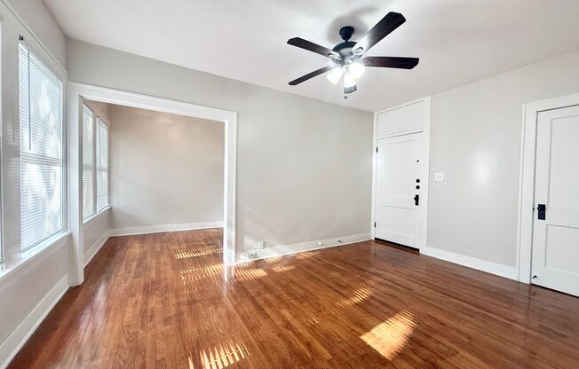 2 beds, 1 bath, $1,195, Unit B3601