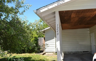 1240 NW 26 ST