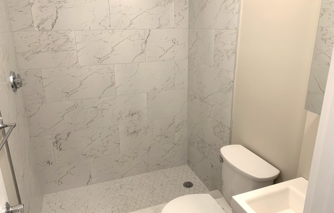 Studio, 1 bath, 350 sqft, $2,600, Unit 3