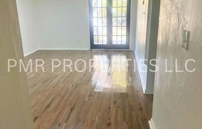 4 Bedrooms - 1.5 Bathroom House