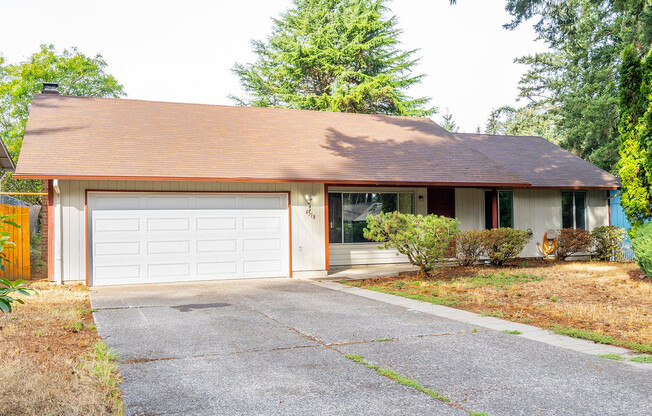 Well Maintained Ranch Style Home for Lease in the Burnt Bridge Creek Neighborhood - 4518 NE 142nd Ave