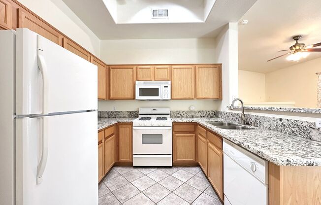 2 beds, 2 baths, $1,450, Unit # 1924