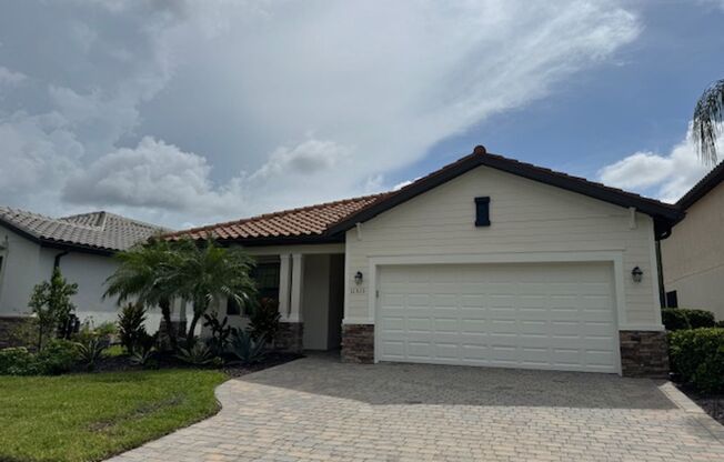 3 bedroom 3 bathroom home in Arborwood Preserve
