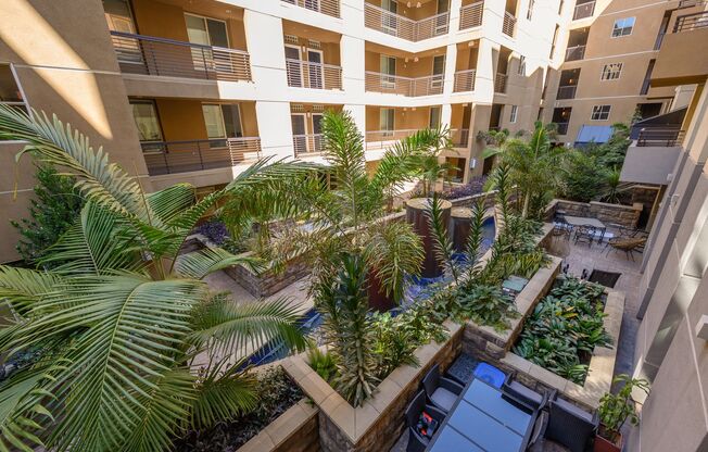 2 beds, 2 baths, $2,750, Unit #2305