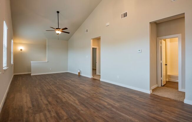 AVAILABLE NOW! GORGEOUS 2 BEDROOM FOUR PLEX LOCATED IN MIDLOTHIAN ISD!