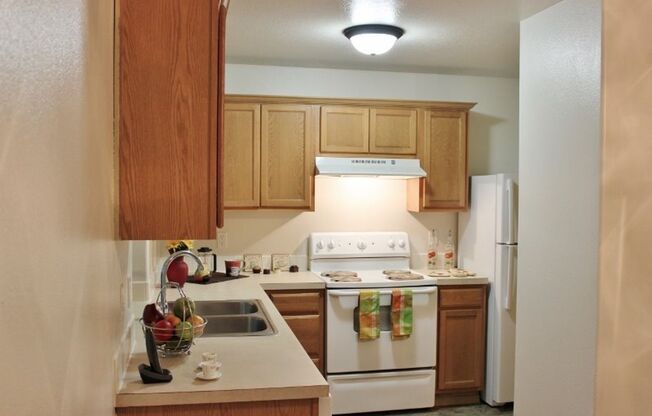 3 beds, 2 baths, 1,075 sqft, $1,750, Unit 309