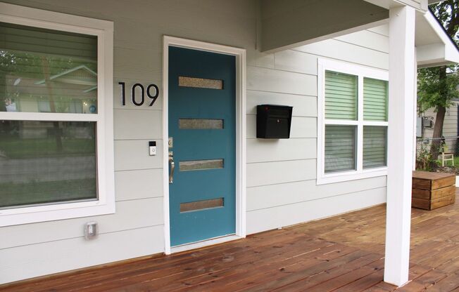 NEW CONSTRUCTION 3-BEDROOM IN DENVER HEIGHTS