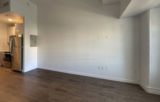 Studio, 1 bath, 537 sqft, $1,750, Unit 505