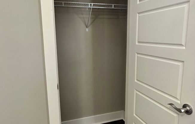 3 beds, 2.5 baths, 1,425 sqft, $1,880, Unit D101