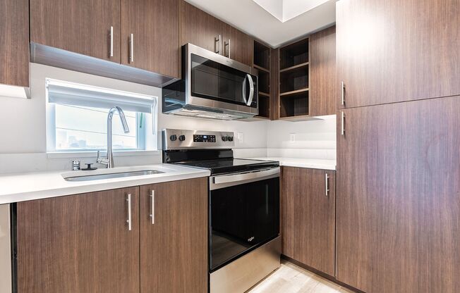 1 bed, 1 bath, 600 sqft, $1,705, Unit 401