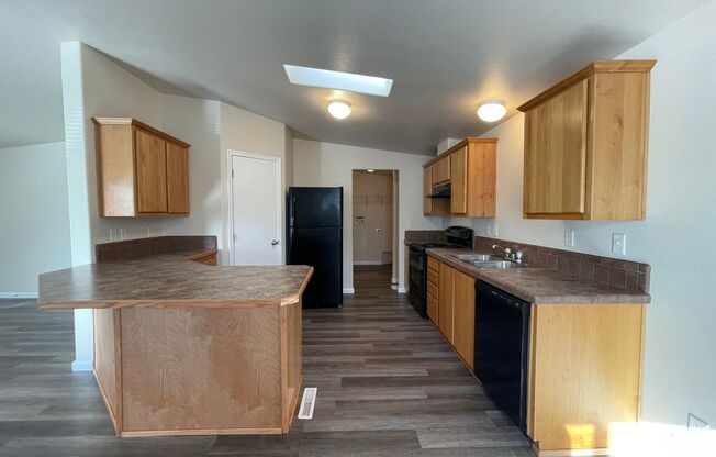 Evergreen Place Condominiums!! 2327 108th St E !!