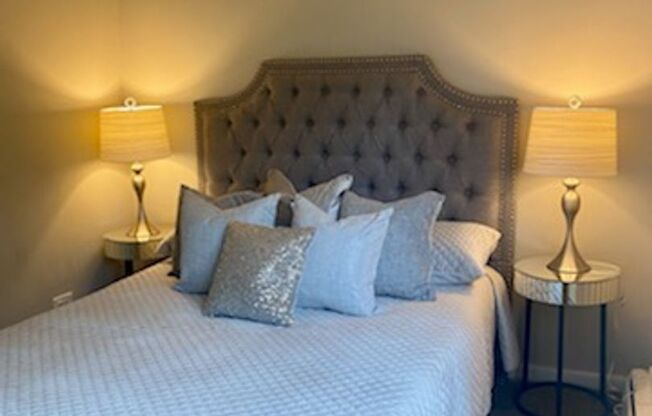 2 beds, 1 bath, $1,550, Unit 440-16