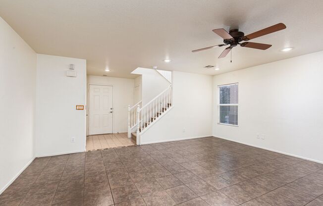 SOUTHWEST - 3 BEDROOM, 2.5 BATH HOME IN HUNTINGTON