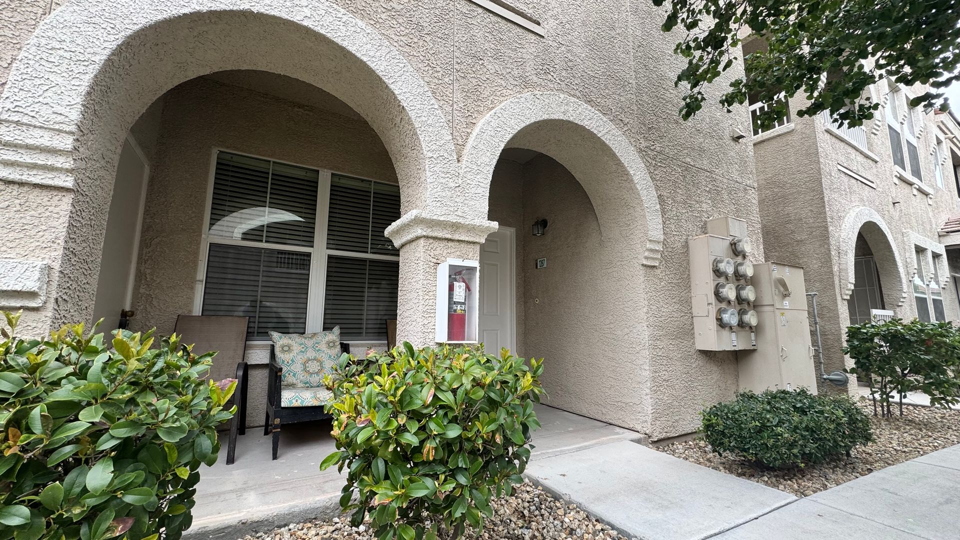 Great Southwest location in vicinity of Flamingo and Fort Apache