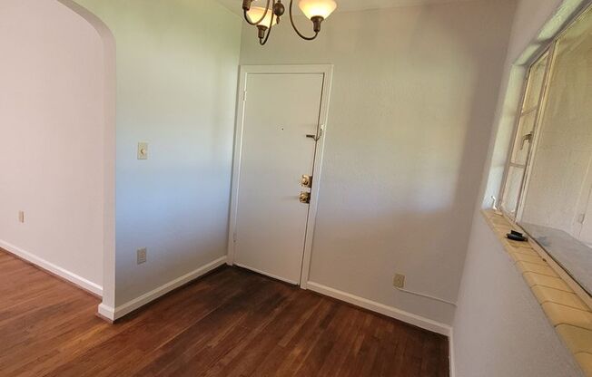 2 beds, 1 bath, $1,730