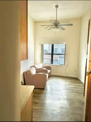 2 beds, 1 bath, 850 sqft, $2,100