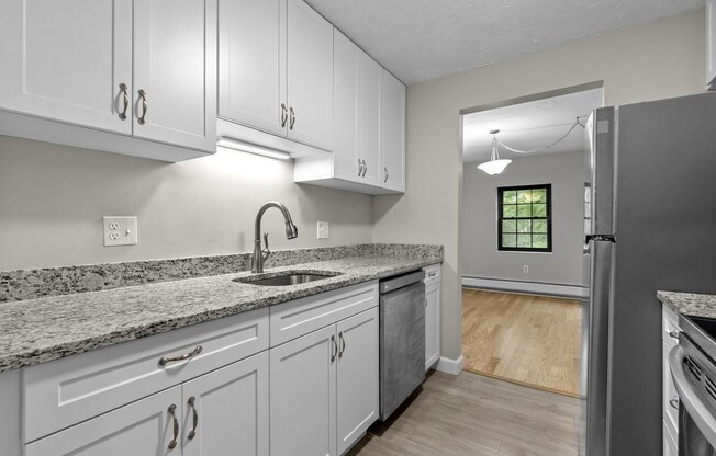 2 beds, 2 baths, 1,060 sqft, $2,600, Unit 32C