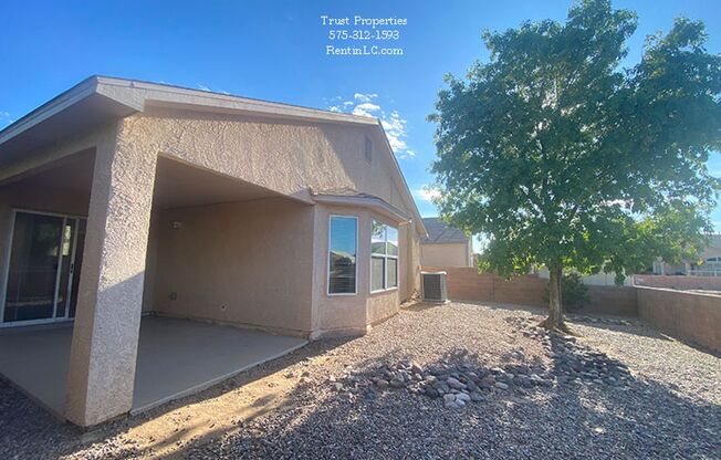 4 beds, 2 baths, $1,595