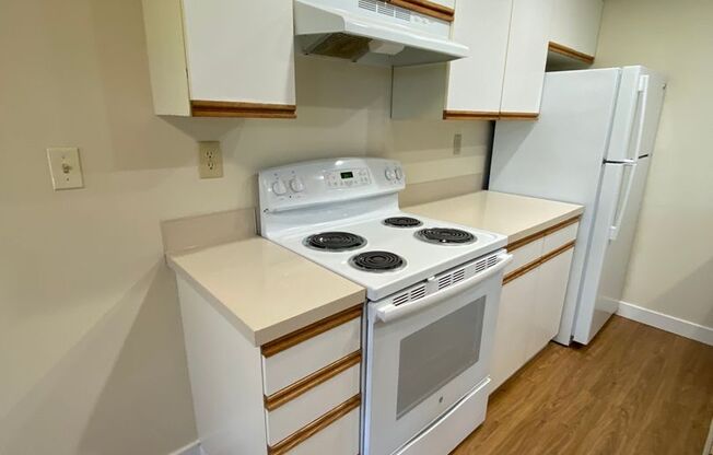2 beds, 2 baths, 900 sqft, $2,795, Unit 207