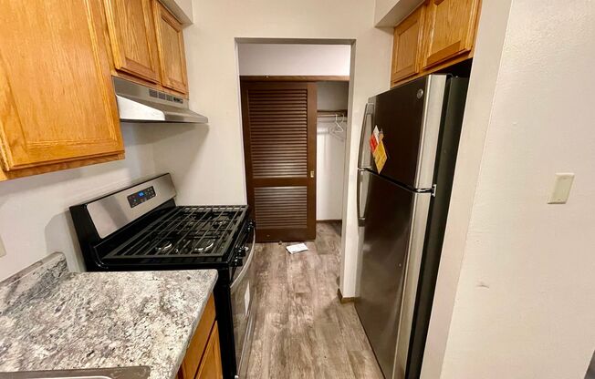 1 bed, 1 bath, $1,095, Unit 108