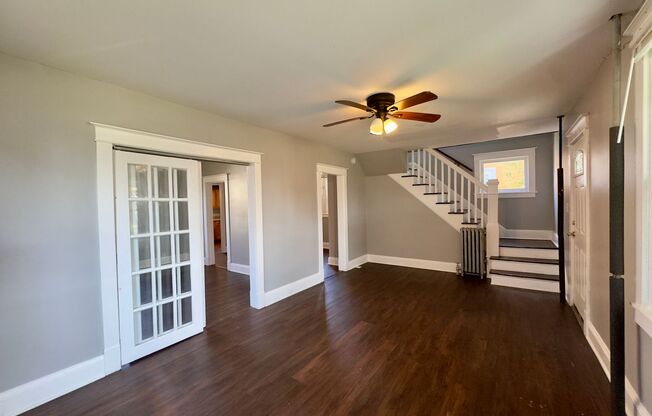 Charming 3 Bedroom/ 1 Bathroom Home in Dundalk, MD!