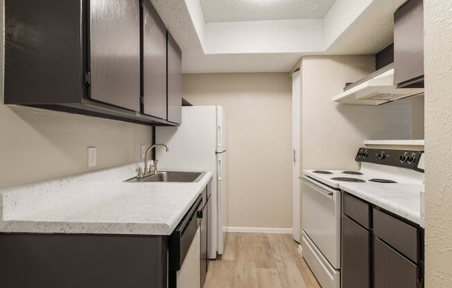 ModelUnit3Kitchen-RockCreek-DallasTX