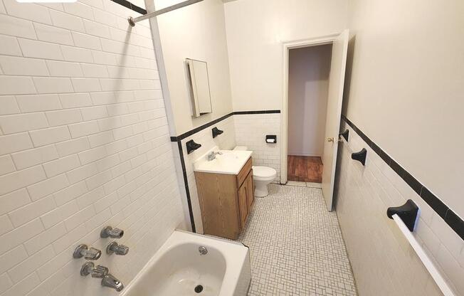 Studio, 1 bath, $1,875, Unit 23E