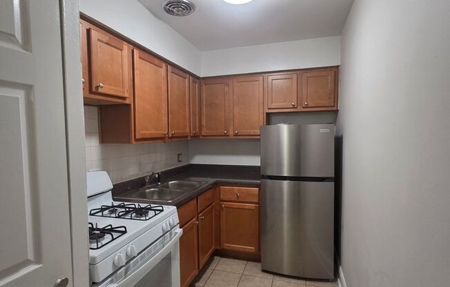 1 bed, 1 bath, $1,750, Unit 271