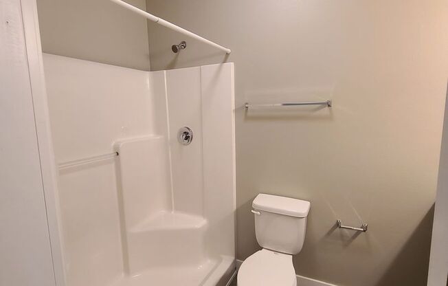 2 beds, 2 baths, $1,495, Unit 147