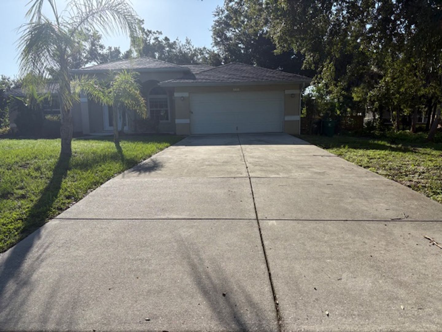 Flexible Space, Great Location – Rent This Port Charlotte Home