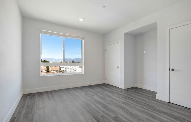 2 beds, 2 baths, 875 sqft, $2,825, Unit 502