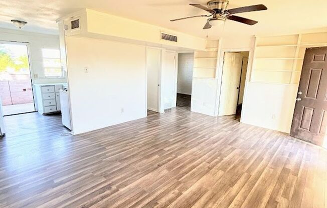 2 beds, 1 bath, 800 sqft, $1,095, Unit FO2528-E