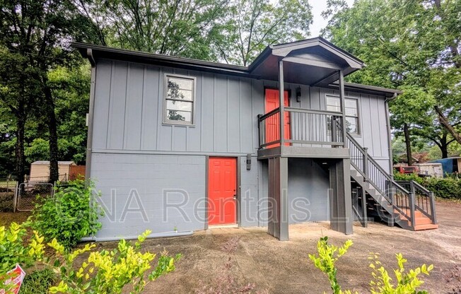 1772 MARTIN PL SE