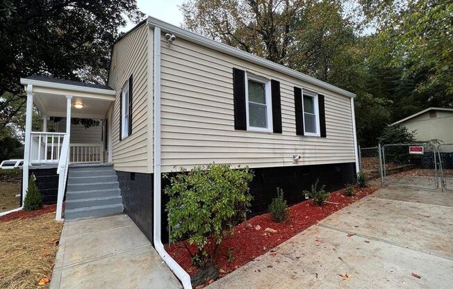 BEAUTIFULLY RENOVATED 2br/1ba home!! - In Sought-After EAST POINT!! MUST SEE!!!