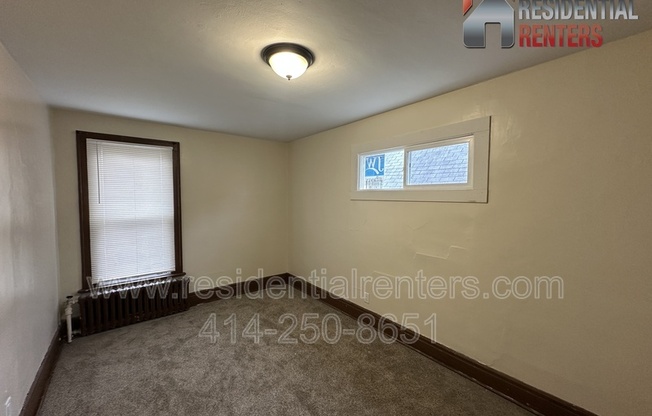 1823 W Mineral St