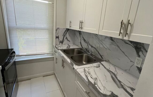 2128 Little Havana - 2128