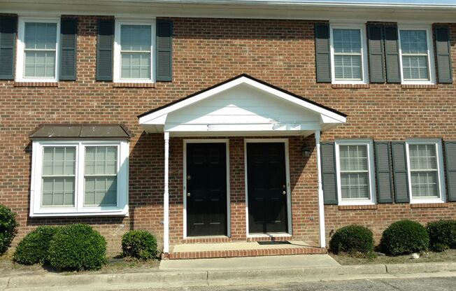 2 Bedroom Townhome available 7/15/2025 -near FTCC