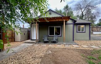 Great one bedroom unit in mid-town!  A must see!