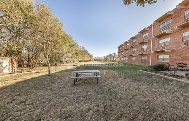 1 bed, 1 bath, 650 sqft, $680, Unit 208