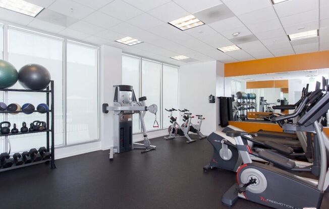 2 beds, 2 baths, 1,292 sqft, $3,870, Unit 1101